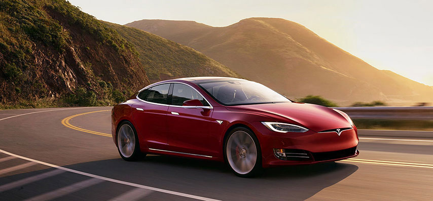 Tesla Model S - Фото 1